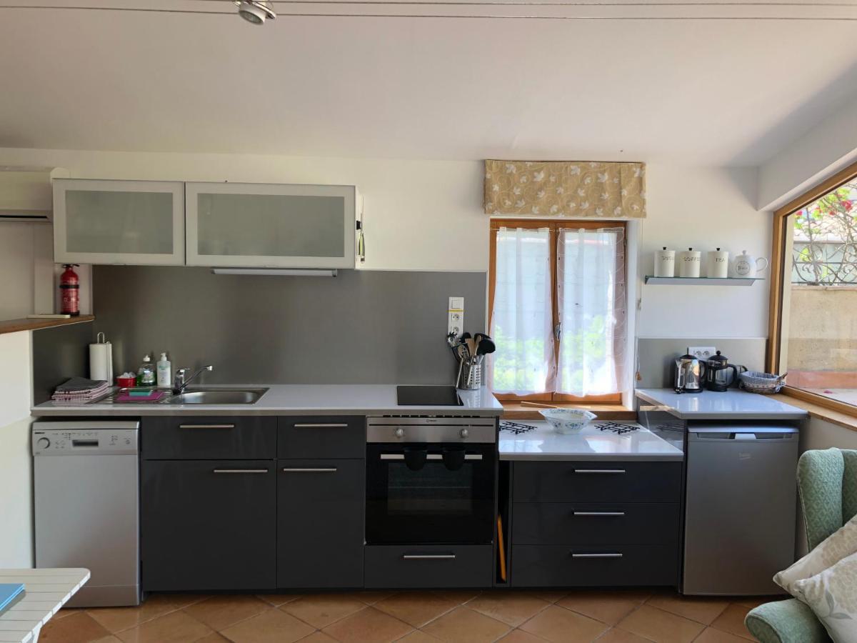Holidays In Лаграс Екстериор снимка